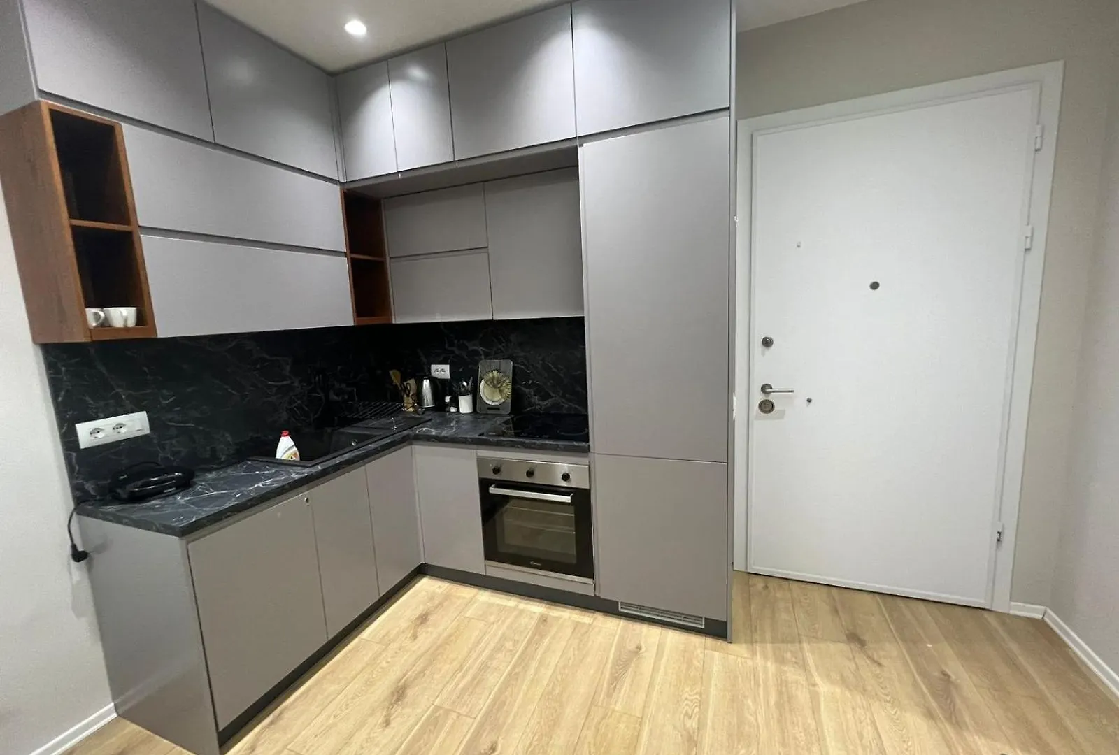 Shehu Apartment 티라나